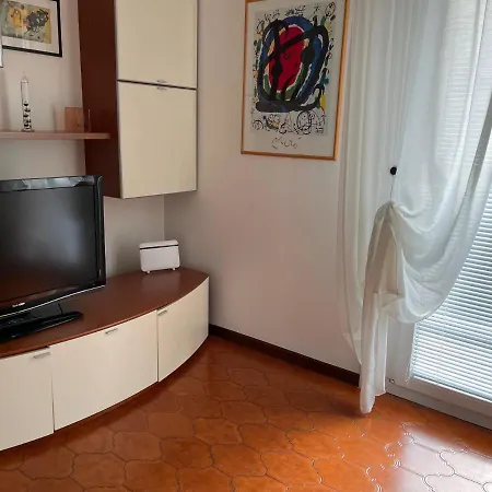 Sweet Apartment *